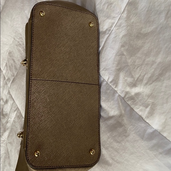 Calvin Klein purse - Picture 8 of 8